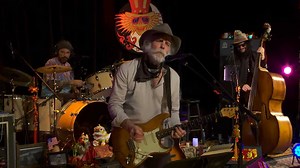 Bob Weir & Wolf Bros Perform ‘Eyes Of The World’ At TRI Studios: Pro-Shot Video