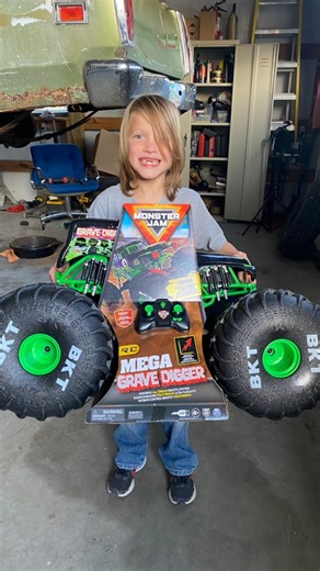 103K views · 3.5K reactions | Mega Grave Digger! AJ received a special gift in the mail. Thanks so much to whoever sent this. #speedbumpgarage #rc #rccars #radiocontrol #toy #rancherokid #gravedigger #Monsterjam #megagravedigger | Speed Bump Garage | Facebook