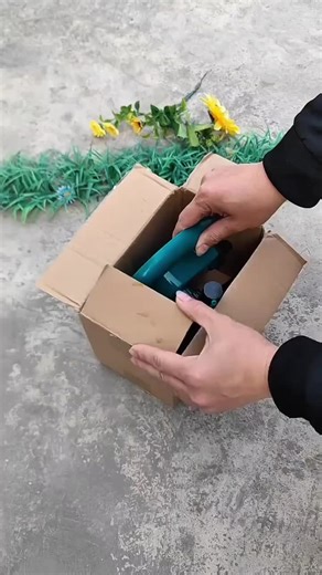 Water-Powered Rotating Garden Sprinkler - No Electricity Needed!