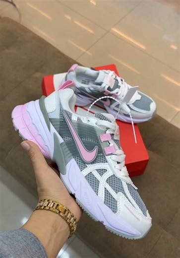 #codavailable✅ #delivaryallovernepal🇳🇵 #sneakers #nikev2krun #restock