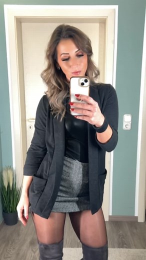 Susann on Instagram: ". 🖤 vibes 🖤 🖤 ʟɪᴋᴇ 📝 ᴄᴏᴍᴍᴇɴᴛ 🌐 sʜᴀʀᴇ 👥 ғᴏʟʟᴏᴡ #mirrorselfie #selfie #leather #girl #me #dress #blackpants #body #photooftheday #leatherskirt #instadaily #picoftheday #brunette #nylonlegs #nylons #highheels #shinylegs #legs #nylonlover #leathergirl #selfietime #longhair #goodvibes #overknee #heels #nylonfashion"