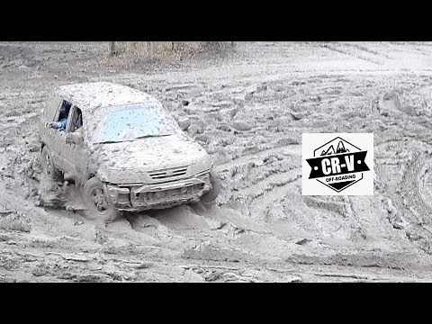 EXTREME 4X4 OFF-ROAD Honda CR-V Off-Road Mudding