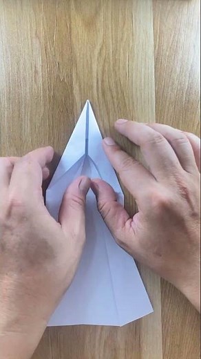 Bí quyết gấp máy bay giấy cực dễ bay xa không tưởng #shorts #craft