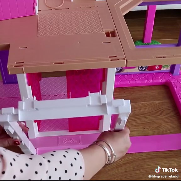 Barbie Dreamhouse #barbie #babiedreamhouse #dollhouse #viralvideo #viraltiktok