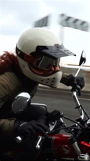 No importa tu estilo o qué moto tengas. Lo que importa es que allí donde vayas, vayas en moto✌🏻😍 🏍️ Honda CL500 y Honda Dax 125 #bikersofinstagram #ridebikemoto #riderlife #bikelife #hype #bikerstragram #crazybikers #ladybiker #mujeresmoteras #bertamotera #hondadax #hondacl500 | Mujeres Moteras