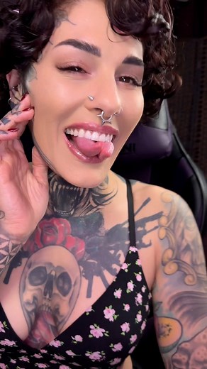 Casting shadows left and right. 😈🕷️🐈‍⬛ #darkfantasy #gothic #gothaesthetic #gothicstyle #gothgirl #gothicgirl #allblackeverything #gothgoth #bodymodification #bodymod #gothicaesthetic #girlswithshorthair #androgynous #tomboy #tomboylook #saturdaymood #SaturdayVibe #beachvibes #gothgirls #spookyszn #spookyseason #spooky #evilqueen #spookyvibes #spookycute | Kay Komodo