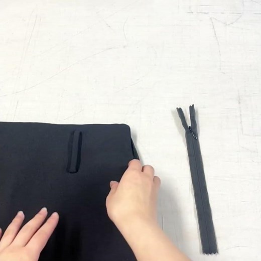 レディースショートパンツのファスナー交換/コンシールファスナー【ZARA】