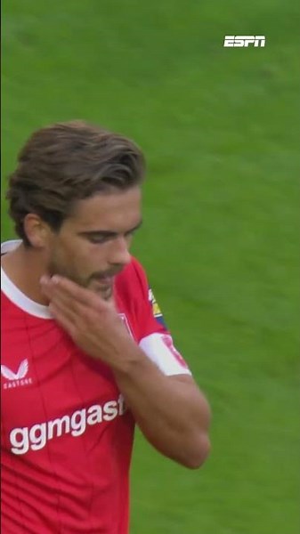 Oei! FC Twente al na een kwartier in de problemen 🥴