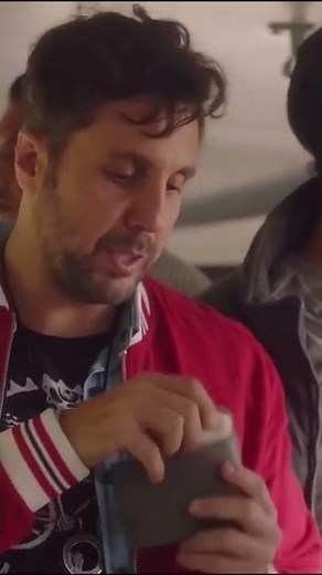 لما تكون لسه قابض المرتب وتركب مواصلات #اللعبة