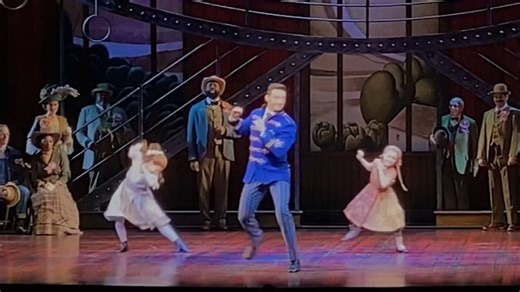 休叔THE MUSIC MAN的一些唱歌跳舞片段合集