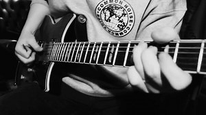 7.1K views · 326 reactions | Getting my groove on with one of Peter Honoré’s brilliant Andertons backing tracks  Yamaha • Ernie Ball • Origin Effects | Chris Buck | Facebook