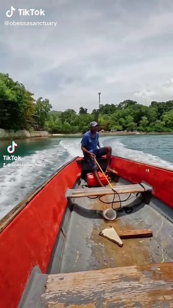 Come join us here at James Bond beach in jamacia and turn into a real life mermaid and enjoy a whole new world with our experianced dive crew! #conservation #environment #ocean #nature #planet #people #teamwork#explore #marine #marinebiology #community #communitydevelopment #oracabessa #marineprotectedarea #fishsanctuary #jamaica#fyp #environment #explorepage