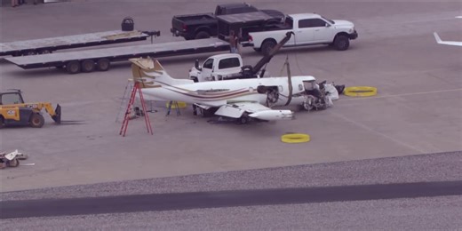 Vince Neil’s girlfriend, her friend out of hospital after deadly Scottsdale plane crash