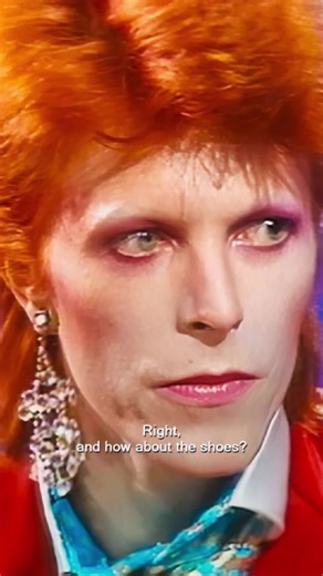 “They’re shoe-shoes, silly.” ✨ #DavidBowie #BowieTok #MoonageDaydream #ZiggyStardust