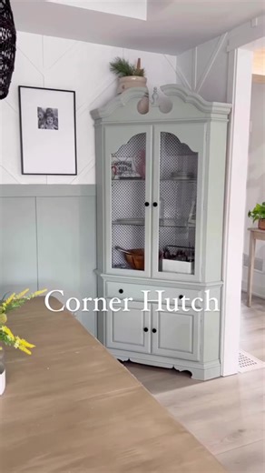 Grandmother's Corner Hutch Makeover: DIY Furniture Flip