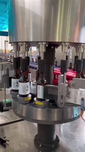 Rotary sticker labeler equipment #machine#cleanerfillingmachine #factory#floorcleanerfillingmachines