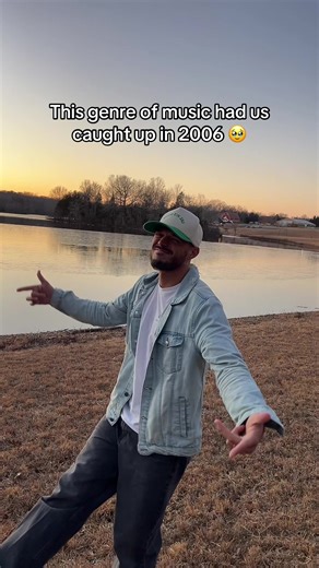 Auto tune on everybody 😮‍💨 #autotune #hellogoodbye #2000s #foryou #fyp