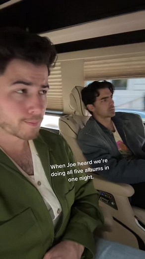 @joejonas @jonasbrothers #thetour