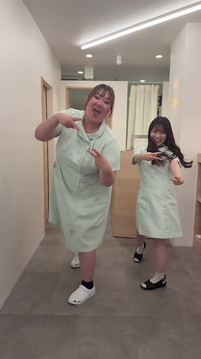 美女2人組！思ったより早くいなくなってしまった #美女#横揺れ #低身長 #高身長@なっちゃん🍊