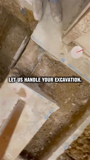 No Bobcat? No problem. We bring the muscle. 💪😤 Plumbers Tap in 📲 #dfwcontractors #foundationrepair #plumber #plumberlife #pvcpipe #trenches #excavación #dfw | Flush Leveling Foundation