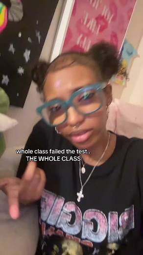 Whole Class Fails Exam: A Hilarious Student Struggle