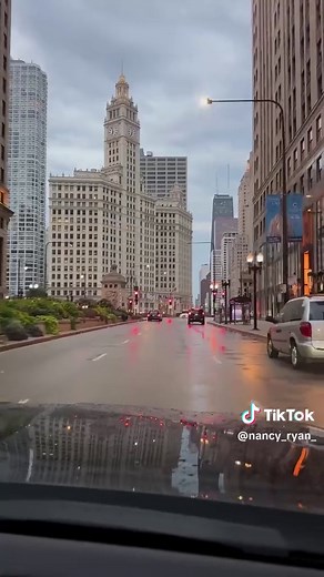 Chicago winter road trip: scenic downtown drive and skyline highlights