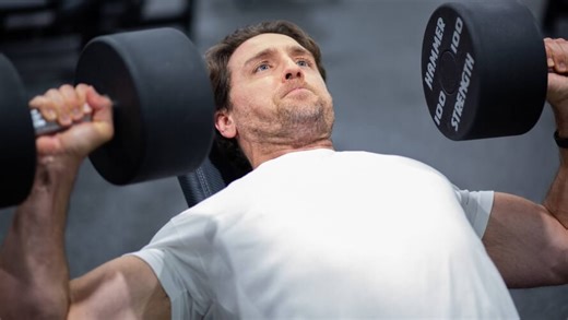 6 Best Dumbbell Chest Workouts & Exercises for Pec Growth | Legion