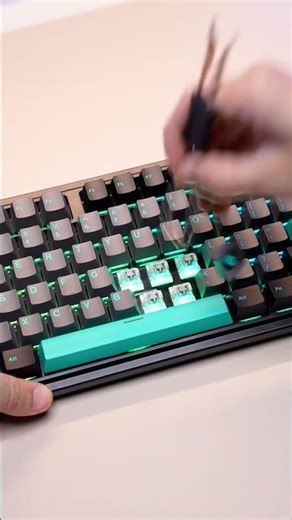 Unboxing the MACHENIKE KG87 in Black & Green.