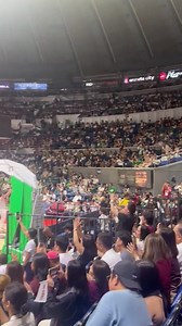 TWO SCHOOLS, ONE CHANT 🏹✊ The UP Pep Squad and DLSU Animo Squad join forces at the half to chant “Ikulong na ‘yan, mga kurakot,” to the tune of the iconic “Unibersidad ng Pilipinas,” yell. #UAAPSeason88 | via Rommel Fuertes Jr., Inquirer Sports READ MORE: https://inqnews.net/LaSalleVsUP | Inquirer Sports