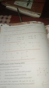 Questions on Lines and PlanesHow many intersecting lines are ... | Filo