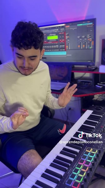 Aprendiendo salsa con un pianista humilde | Tutorial de piano