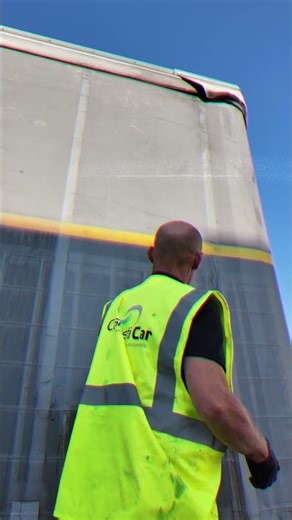 Nettoyage sans eau de semi-remorques avec CosmétiCar