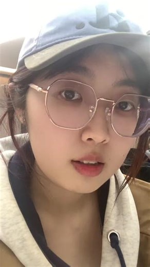给大家看一个牛逼的网站，hookshot霍客引擎，真的超级厉害，用它生图绝了！快去试试！信我！好用死了！#hookshot #hookshot使用教程 #霍客ai #电商 #电商创业
