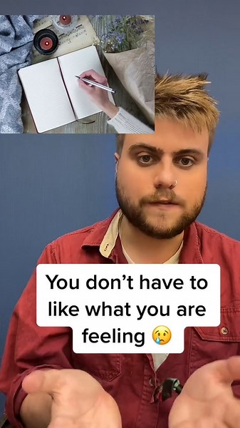 Are you in your feelings? 🤔 It's hard with how fast paced the world is nowadays, to slow down and take a minute to appreciate how you really feel. We spoke to an expert on how to deal with and mange our own emotions and feelings 🧠 | Metro