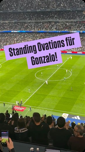 REAL TOTAL on Instagram: "Ovationen für Gonzalo im Bernabéu! Reaktionen, Noten uvm: www.realtotal.de ✍️ Und in unserer App 📲 #REALTOTAL #RealMadrid #RMCF #HalaMadrid #RealMadridCF #bernabeu #gonzalo #gonzalogarcia"