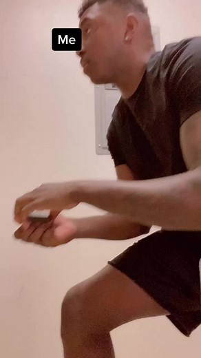 An uppercut is more effective from the ground ✊🏾#fyp #xyzcba #viral #comedy