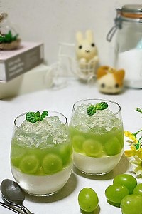 シャインマスカットでレアチーズケーキを作りました。 by ひろまるクック | クラシル