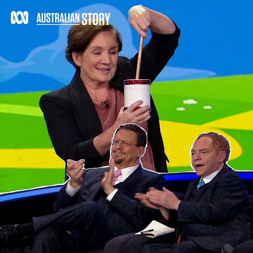 Penn & Teller were fooled. Are you? 🤔🥛 This is the first time ever Helen Coghlan performed the magical glass of milk trick. Create an ABC Account to stream this Australian Story episode on ABC iview: abc.net.au/signup Overseas viewers can watch on Youtube: https://bit.ly/36BlBdW Penn and Teller: Fool Us #FoolUs | Australian Story