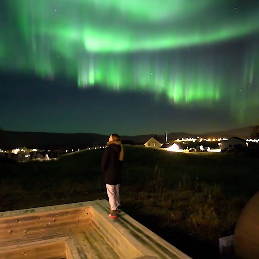 Das ist der beste Ort um die Polarlichter zu sehen und der Anblick ist wirklich faszinierend! | BILD Video