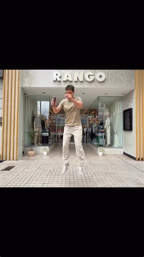 RANGO - Ropa Urbana on Instagram: "🔥 Esta nueva promo la ROMPE🔥 📍 25 de Mayo 1786. San Fco www.rango-online.com.ar 🤍 vestite de vos 🤍 🫵🏻 R A N G O"
