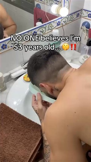 He’s 44 but looks 25 😳 His secret? An ice bowl every morning. 20 seconds of cold shock = lifted, glowing skin all day. Try it once, and you’ll never skip again Act fast—don’t miss out! 👇 https://healoona.com/ | Healoona