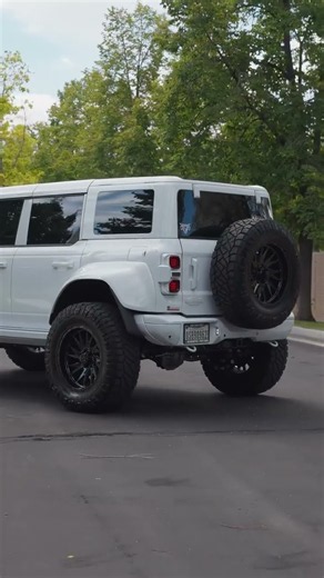 Custom White Ford Bronco Raptor Build | Lifted Bronco on Black Wheels | Widebody Bronco