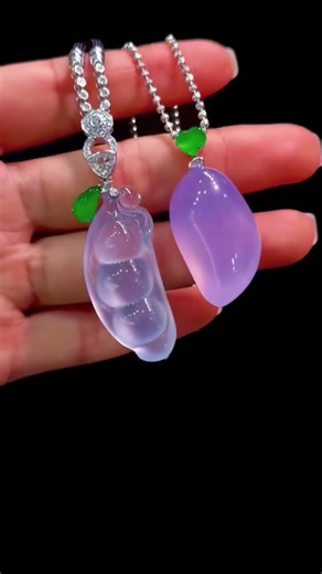 Buy Burmese Jade Online#jade#jadeite#Myanmar Jade#jade bangle#ruby#jewelry#jewels#ruby