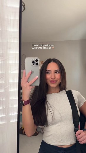 haven’t done these in a while 📚📚 come study with me🤓 10 exams left until the semester is over!! So close to being done with didactic year🥹 #studywithme #womeninstem #physicianassistant #icedcoffee