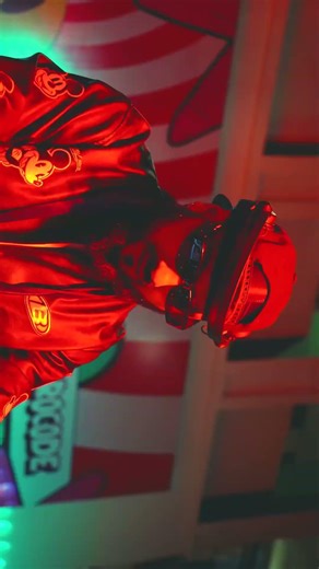 𝐀 𝐧𝐢𝐠𝐡𝐭 𝐭𝐨 𝐫𝐞𝐦𝐞𝐦𝐛𝐞𝐫, 𝐚 𝐲𝐞𝐚𝐫 𝐭𝐨 𝐥𝐨𝐨𝐤 𝐟𝐨𝐫𝐰𝐚𝐫𝐝 𝐭𝐨!