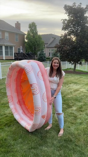 1.5K views · 42 reactions |   This simple setup is outdoor movie night magic to us! Everything is so easy to setup, and you can find some pretty inexpensive inflatable screens + projectors.  What movies have you watched so far this summer? Follow for more fun, and don't forget to favorite our page. ❤️#movienight #outdoormovienight #summermovienight #inflatablescreen #summerfun | Young Wild Me | Facebook