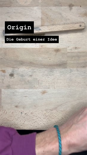 Renascoria on Instagram: "Origin - Die Geburt einer Idee Mit diesem Anhänger begann alles. Eine Menge Schlacke, Silber und eine Idee. Noch steht Renascoria auf Babyfüßen aber - „ehe man sich versieht, sind die Kinder groß“. #silberschmuck #schlacke #sandguss #ruhrpott #handcrafted"
