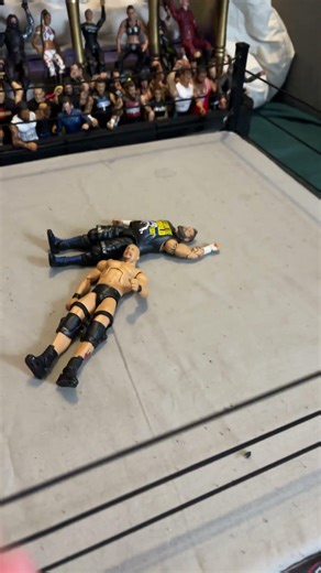 Pop-up power bomb!🔥🔥 #wrestlingfigures ￼