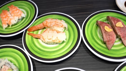 Eating at a robot sushi restaurant: Amazing food and technology combined