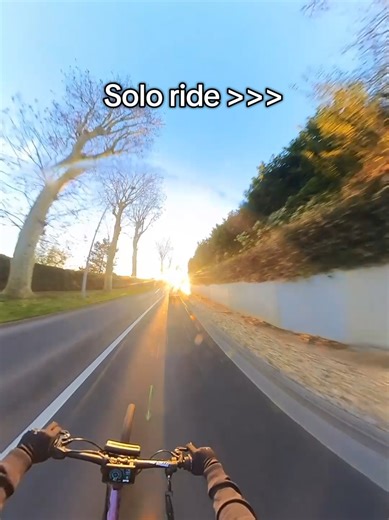 Solo >>> FOLLOW @esb_bikz FRENCH RIDER #fyp #Velo #e100 #collectivebikes #convertionkit